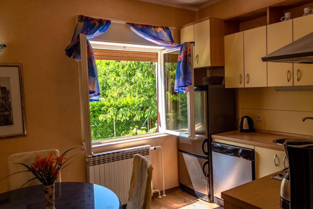 Apartment Gea Icici Bagian luar foto