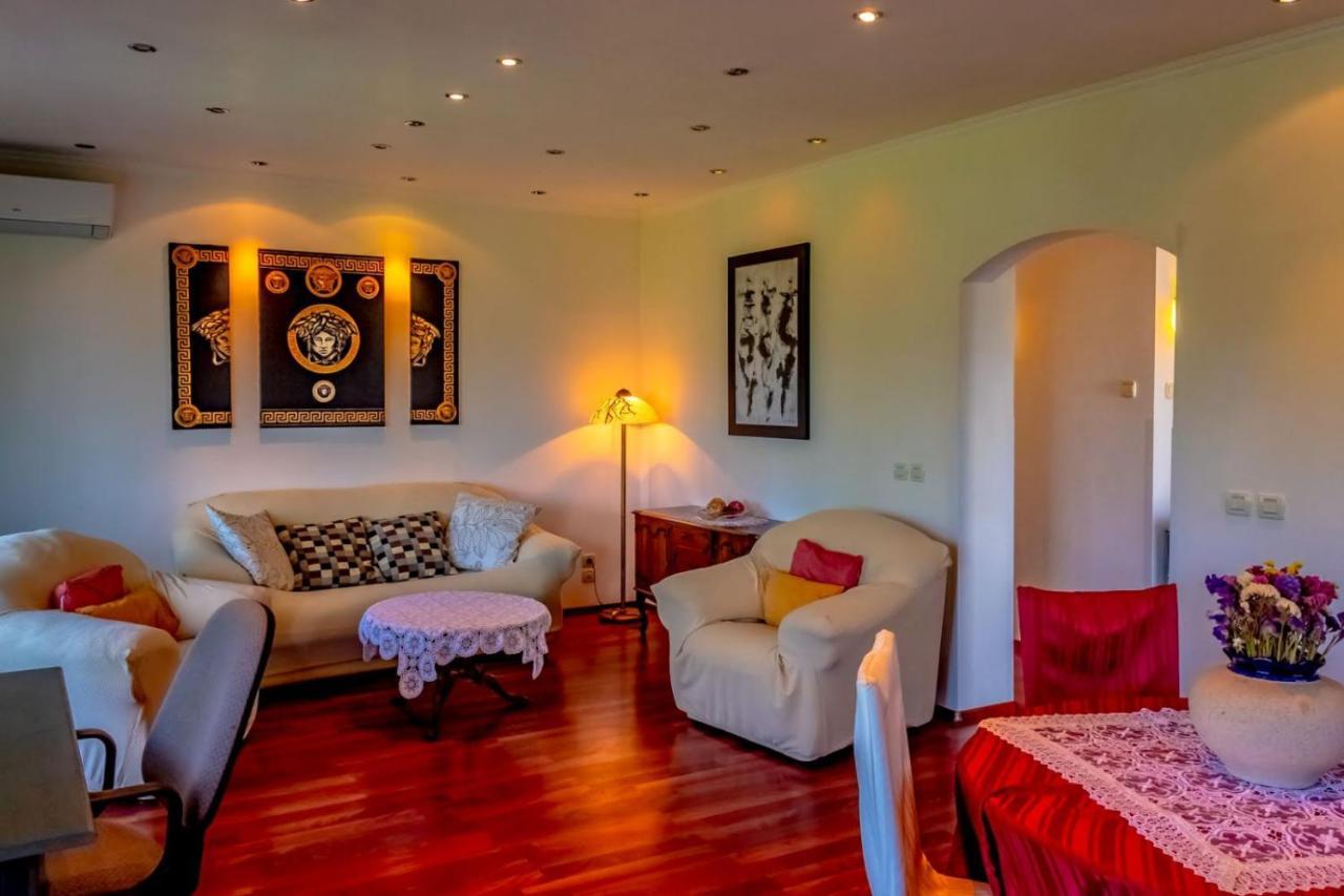 Apartment Gea Icici Bagian luar foto
